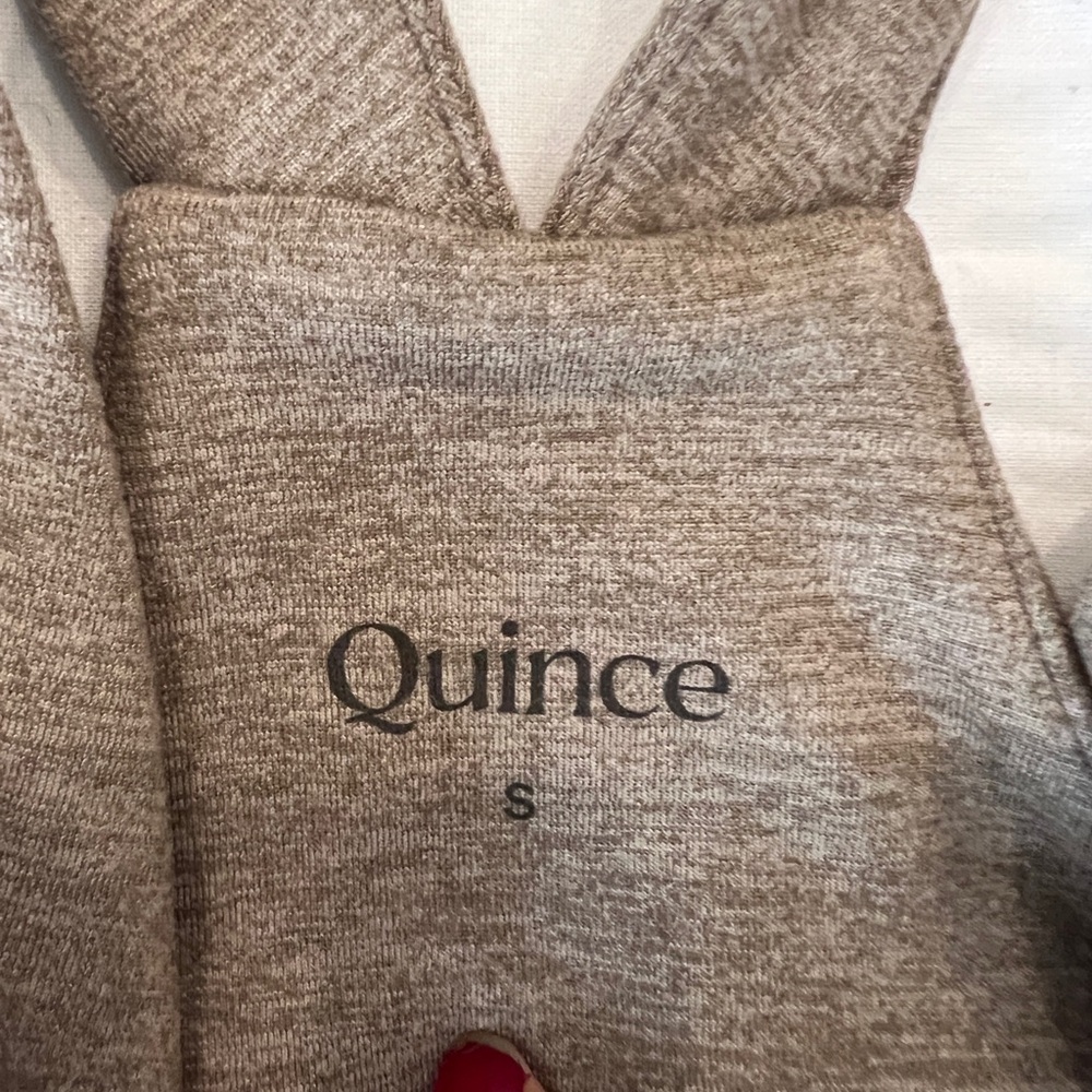 Quince Brown Seamless Sports Bra with Racerback (oatmeal) - Picture 2 of 3
